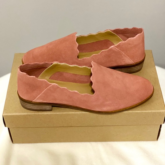 Lucky Brand Shoes - HP X2‼️Lucky Brand light pink suede slip-on Flats